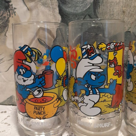 Vintage 1983 Peyo Smurfs Drinking Glasses - Set of 6 - Picture 3 of 8